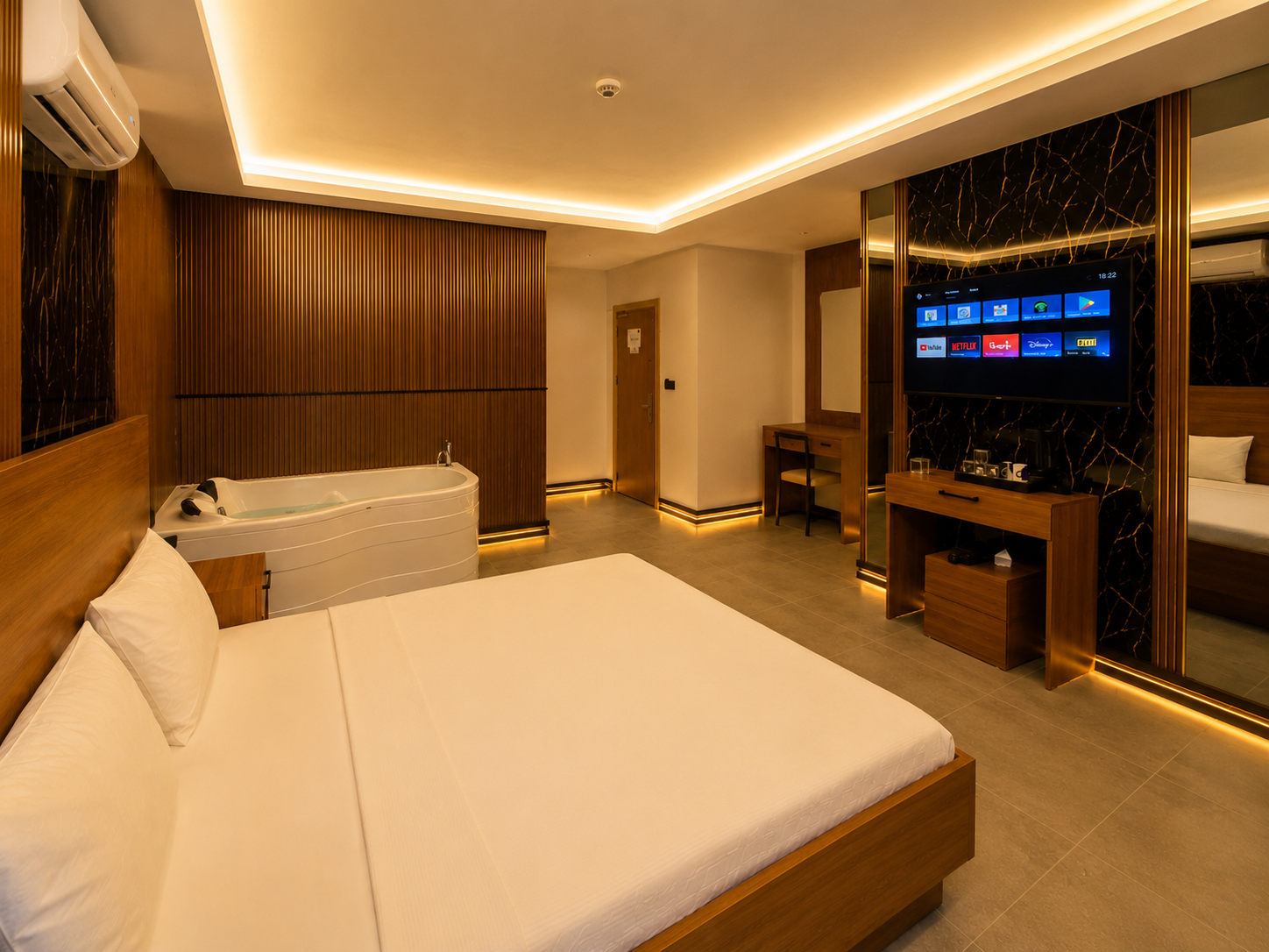 Comfort Suite oturma alanı küçük görsel