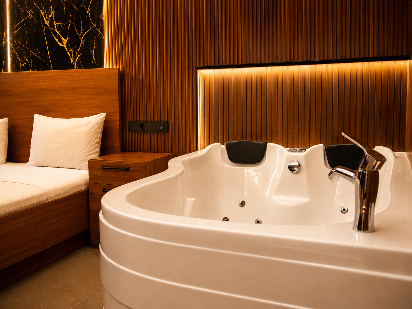 Comfort Suite yatak alanı küçük görsel