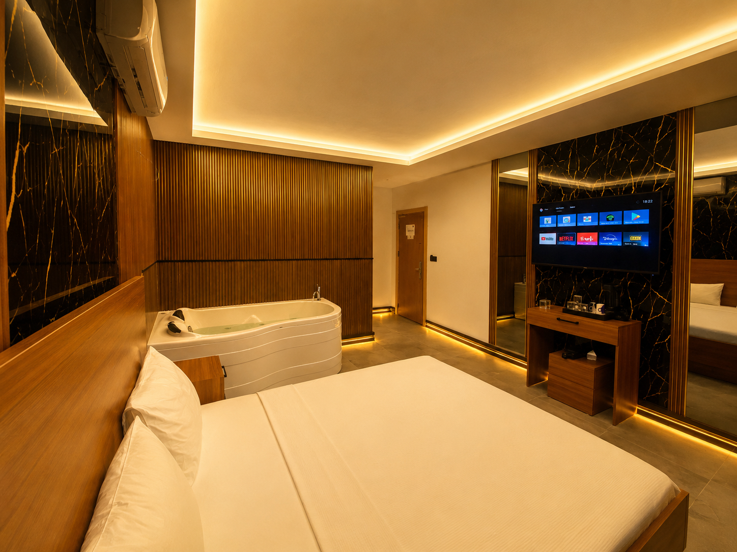 Signature Suite